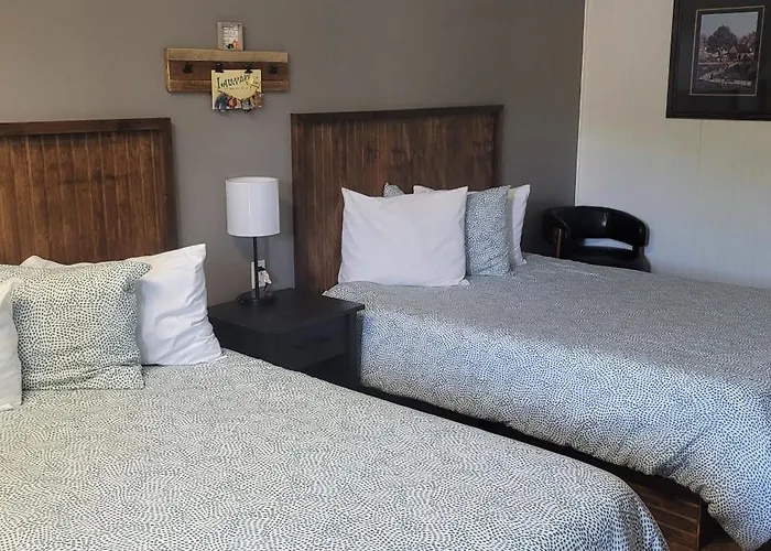 Blue Sky Inn- Complimentary Happy Hour Th-Sun, Veteran Owned, Full Breakfast, Best Green Space, 1 Mile From Blue Ridge, Fire Pit