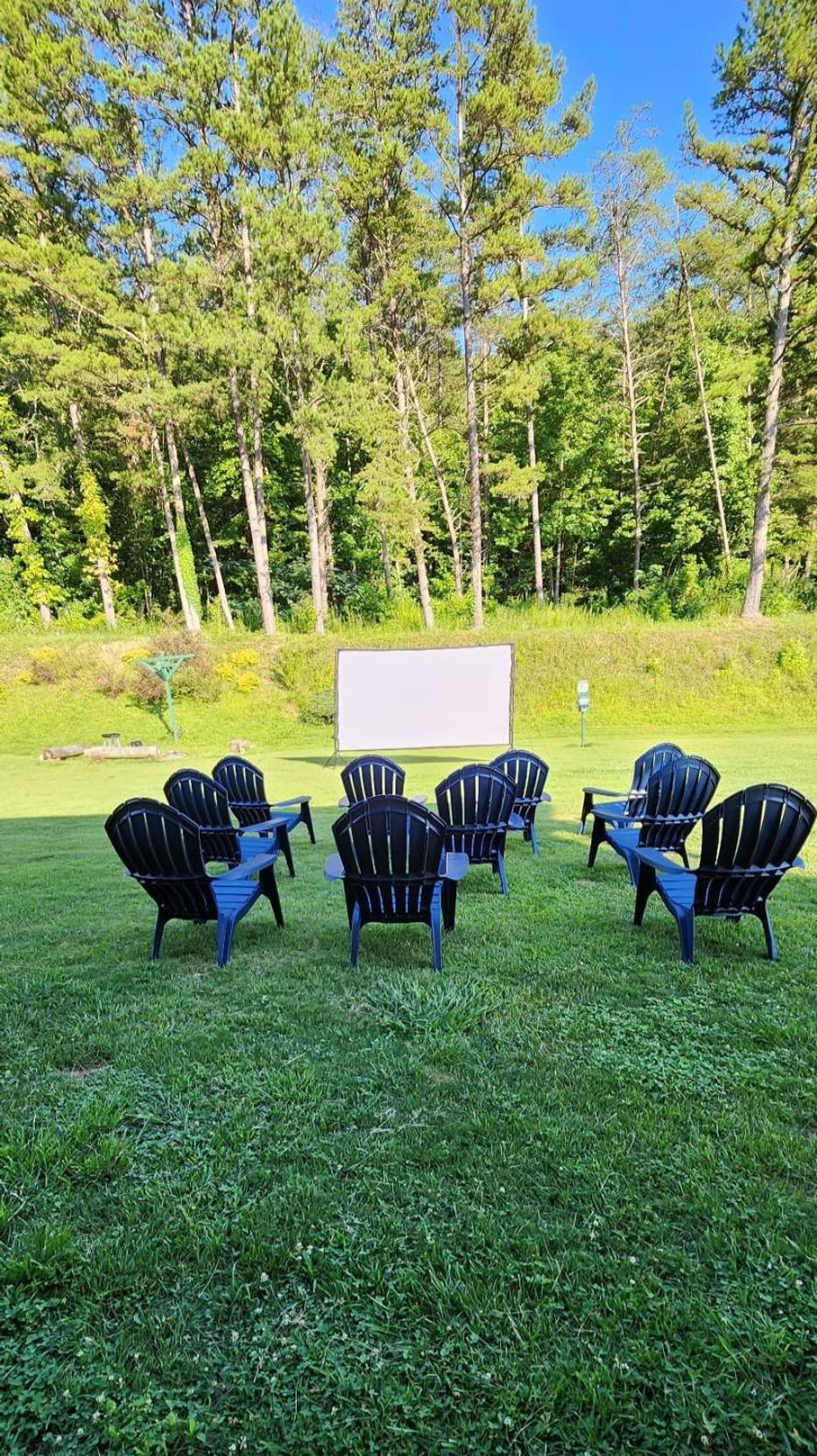 Blue Sky Inn- Complimentary Happy Hour Th-sun, Veteran Owned, Full Breakfast, Space, 1 Mile From Blue Ridge, Fire Pit Motel Blue Ridge